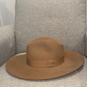Zara Wide-Brim Felt Fedora in Caramel